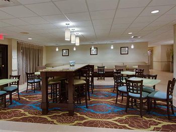 La Quinta By Wyndham Naples North 3*