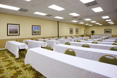 Hotel Western International Speedway 3*