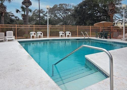 Quality & St Augustine Area Hotel 2*