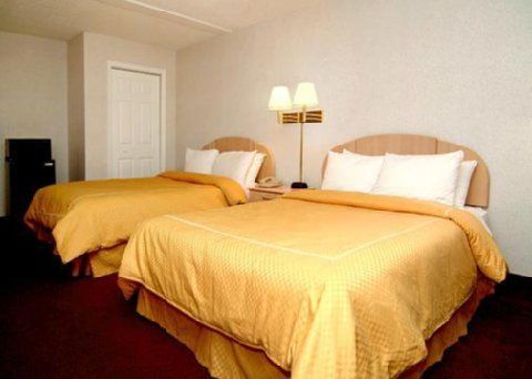 Hotel Quality & At Tropicana Field