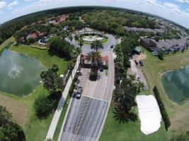 Hotel Emerald Island