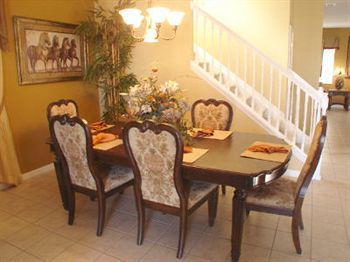 Homes4uu - Area Vacation Rentals- Hotel 3*