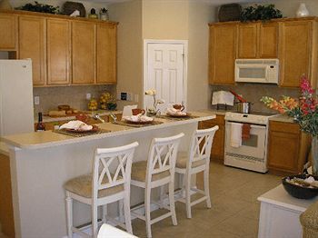 Homes4uu - Area Vacation Rentals- Hotel Kissimmee