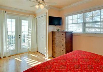 Hotel Tropic Isle At Anna Maria Island 4*
