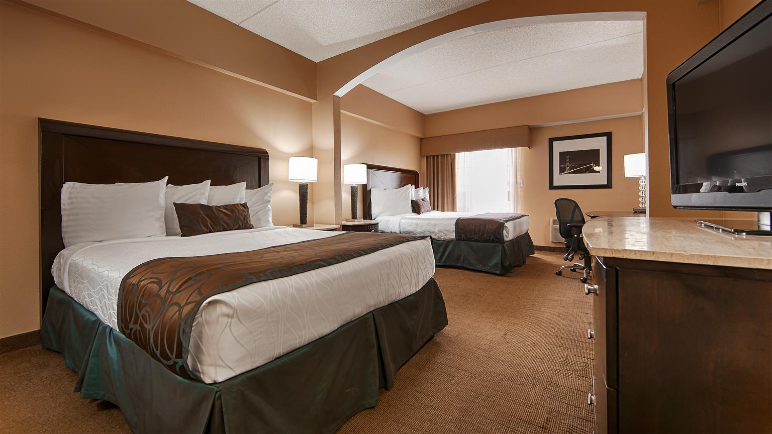 Hotel Western Oceanfront 3*