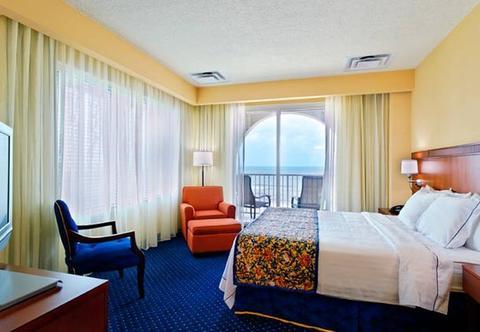 Hotel Courtyard By Marriott Jacksonville Oceanfront 3*