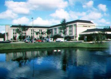 Grand Kissimmee At Celebration - Shuttle To Theme Parks