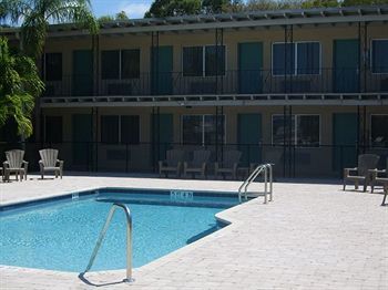 Key Largo Inn