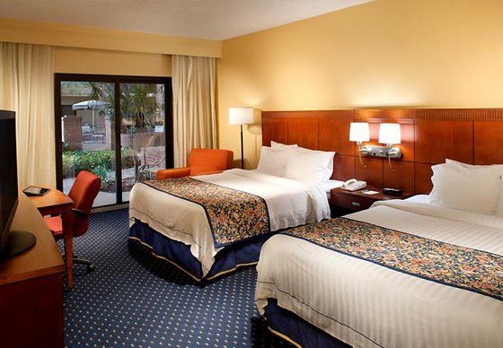 Courtyard By Marriott Lauderdale Of 3* Plantation