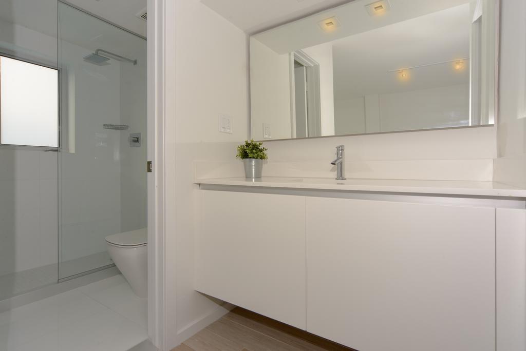 Aparthotel Haus Contemporary Key Biscayne