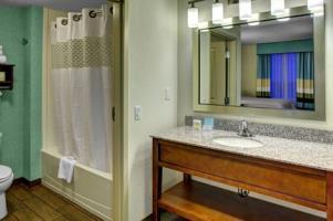 Lauderdale Marriott North Hotel