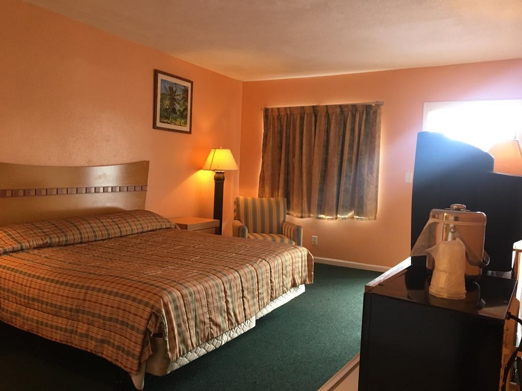 Executive Economy Pompano Beach