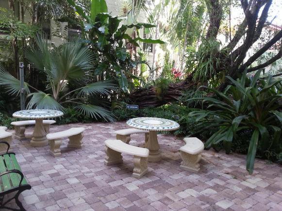 Tropical Palm 2bedroom 2bathroom Outdoorpool Garden