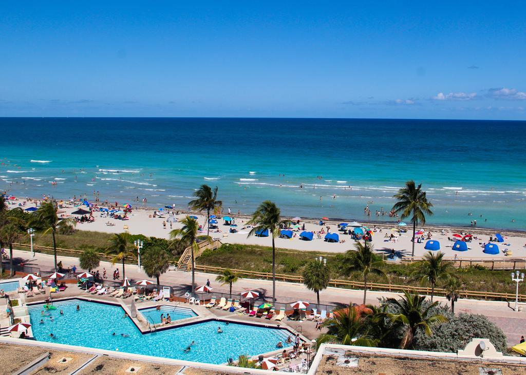 Hollywood Beach Resort *