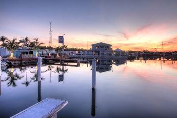 Hotel Mangrove Marina And Aqualodge Houseboats