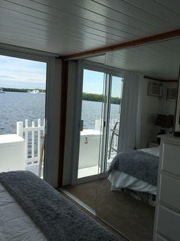 Hotel Mangrove Marina And Aqualodge Houseboats Tavernier