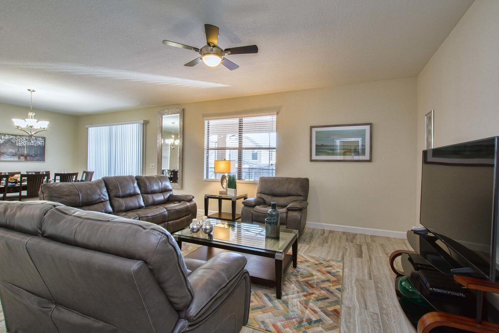1514 Rolling Fairway Dr Pool * Four Corners