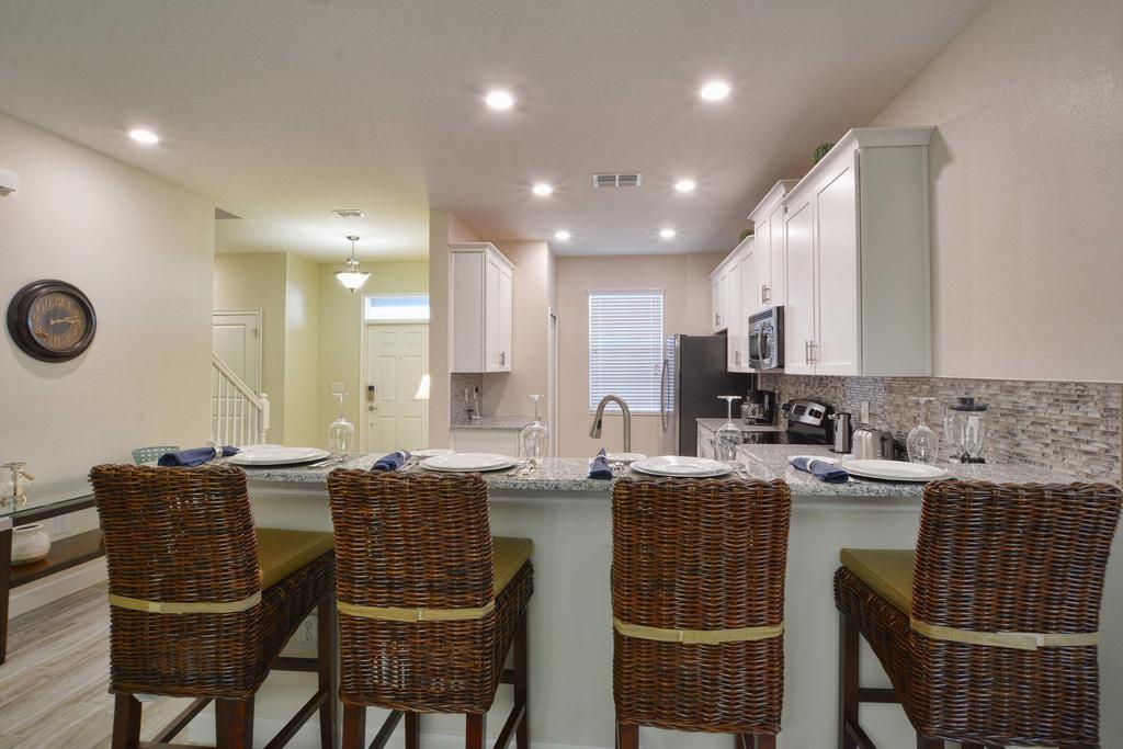 1514 Rolling Fairway Dr Pool Four Corners