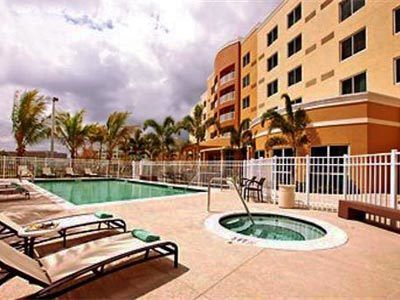 Courtyard By Marriott Miami West/fl Turnpike Hotel