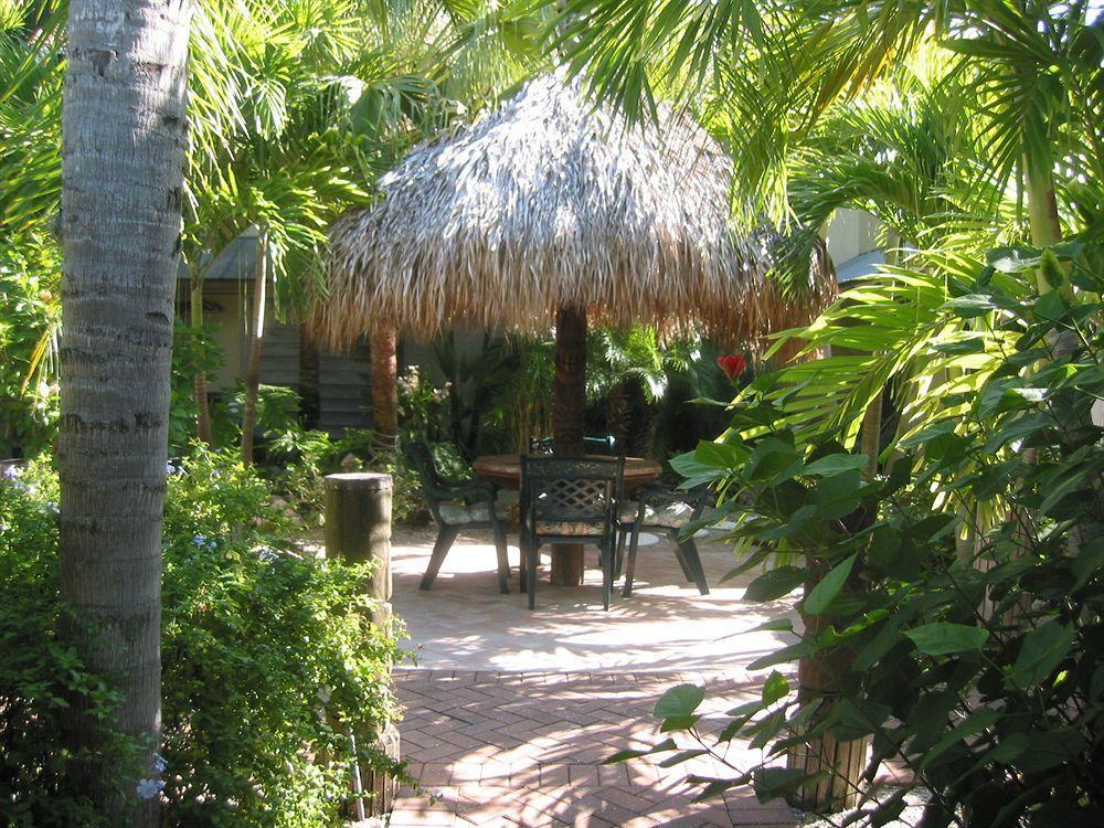 Flamingo & Villas North Naples Motel