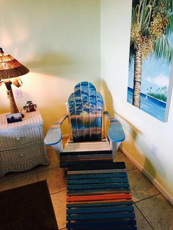 Joyce's Beachfront 2 Apartment