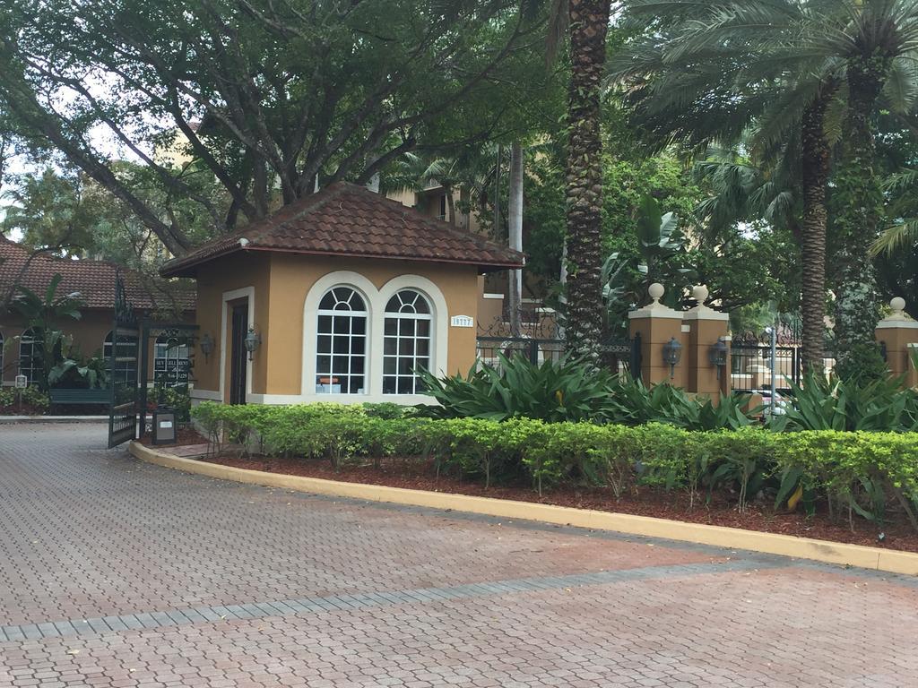 The Nautical! Amazing 3bed 2bath At Yacht Club Aventura