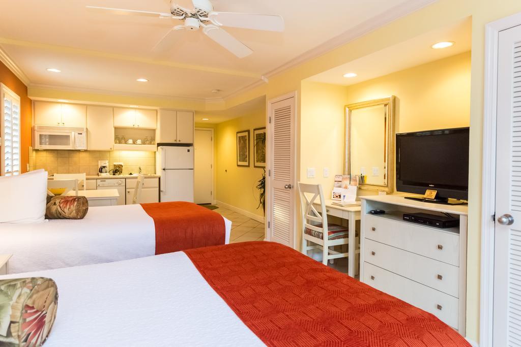 At The Beach-venice Florida Inn 3*