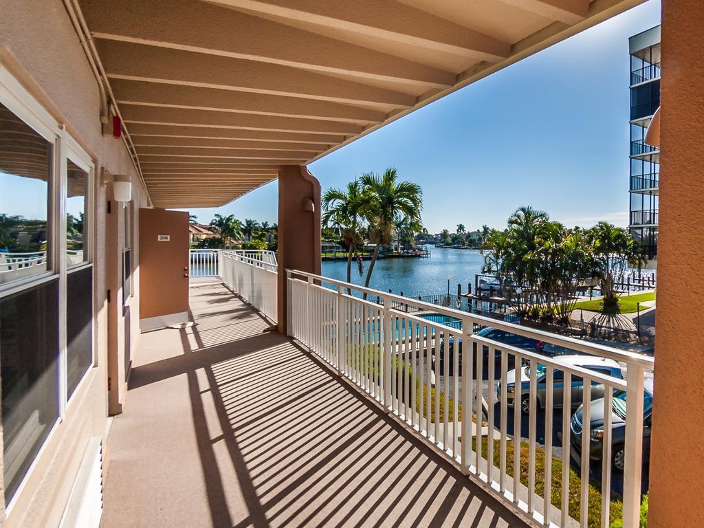 Kings Crown Florida Naples