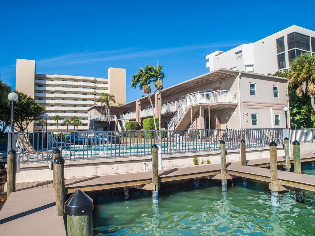 Kings Crown Florida Apartment Naples