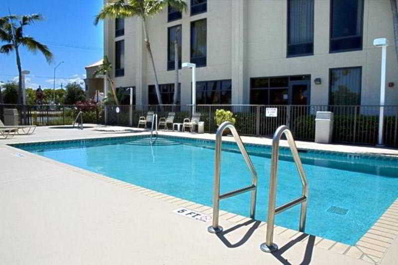 Hampton Commercial Boulevard-fort Lauderdale