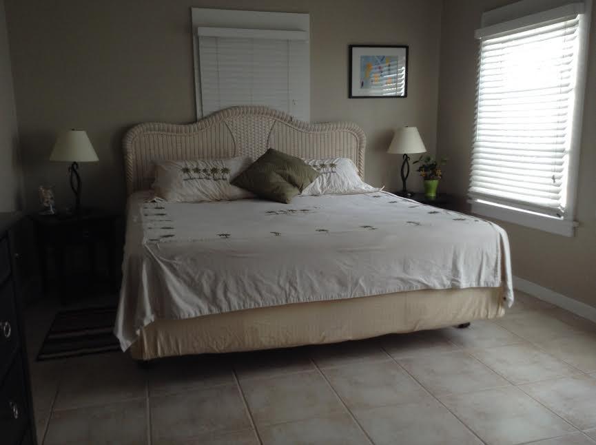 Villa Two Bedroom Paradise Cove Unit 1 *