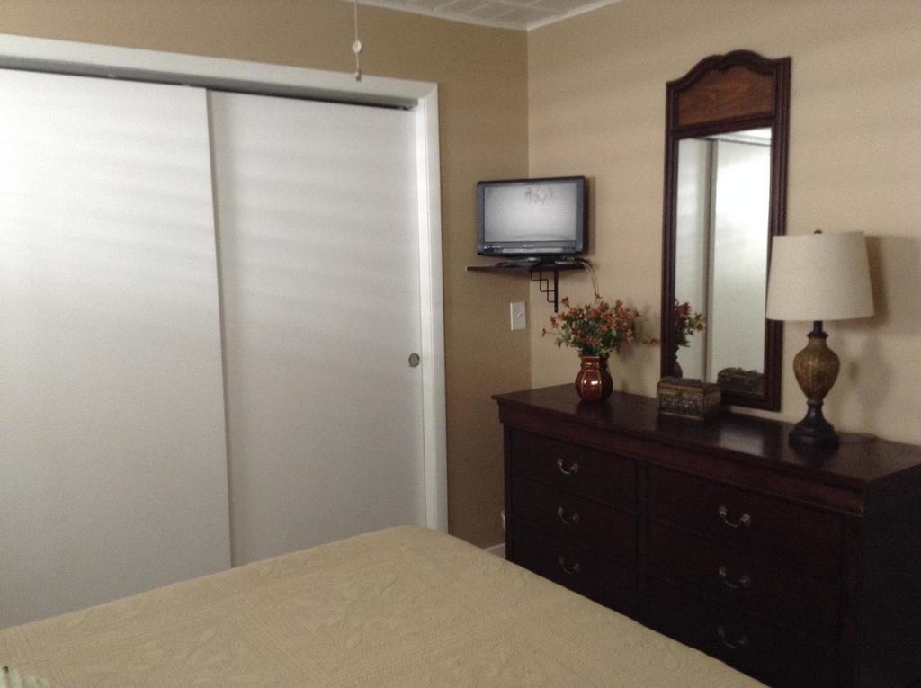 One Bedroom Paradise Cove Unit 4 * Englewood