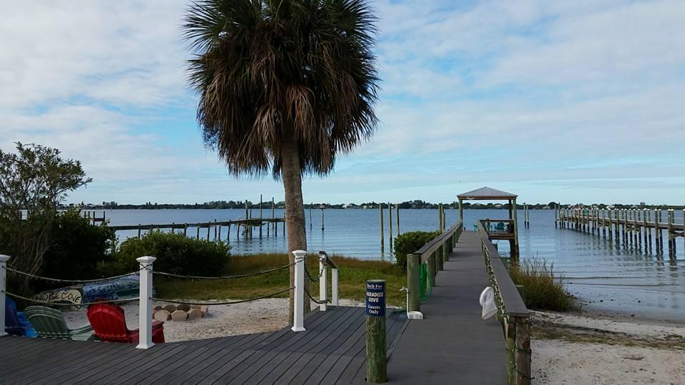 One Bedroom Paradise Cove Unit 4