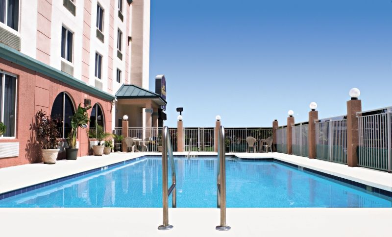 Hotel Sonesta Essential