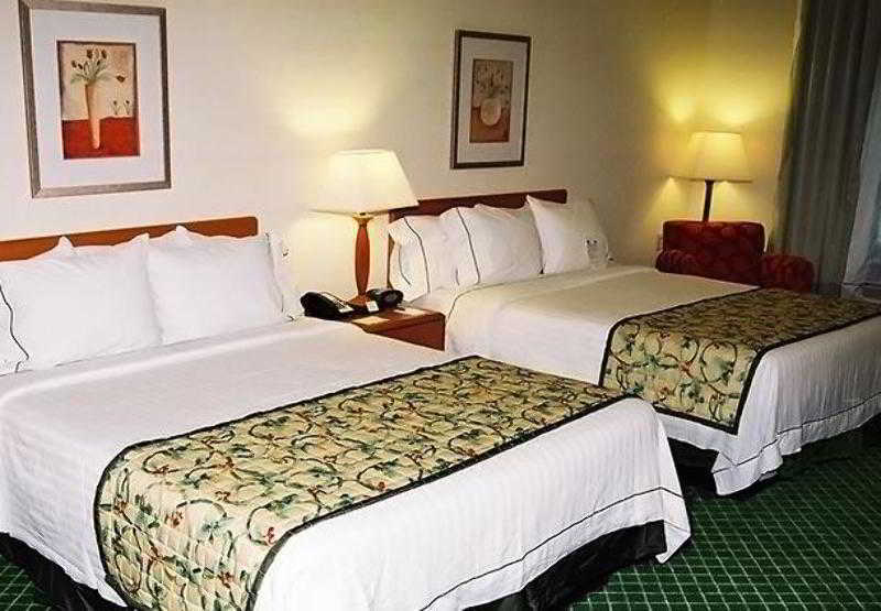 Hotel Fairfield & By Marriott