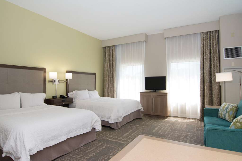 Hampton I-10 West Hotel