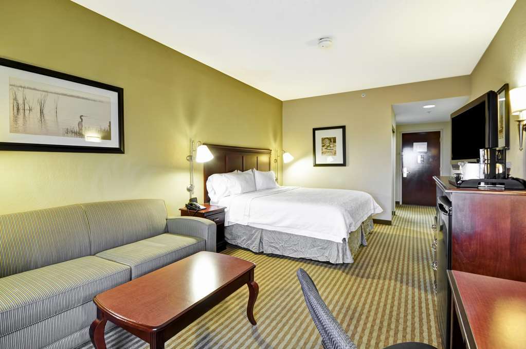 Hampton Palm Gardens Hotel 3*