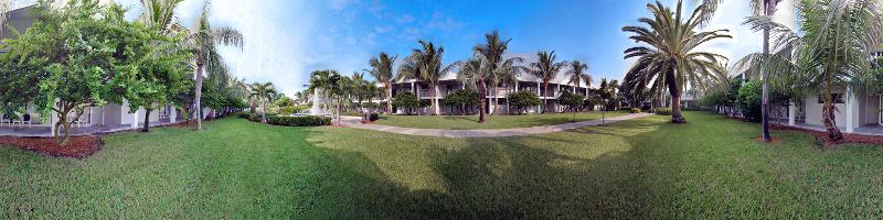 The Beachcomber St. Pete & 3*