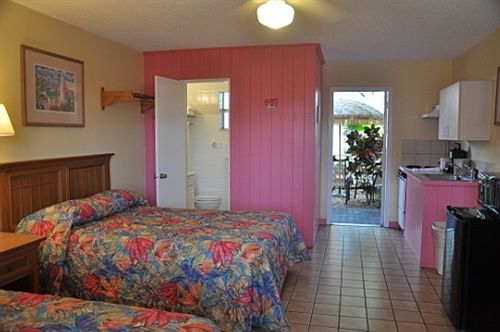 Motel By The Beach - Cocoa Beach
