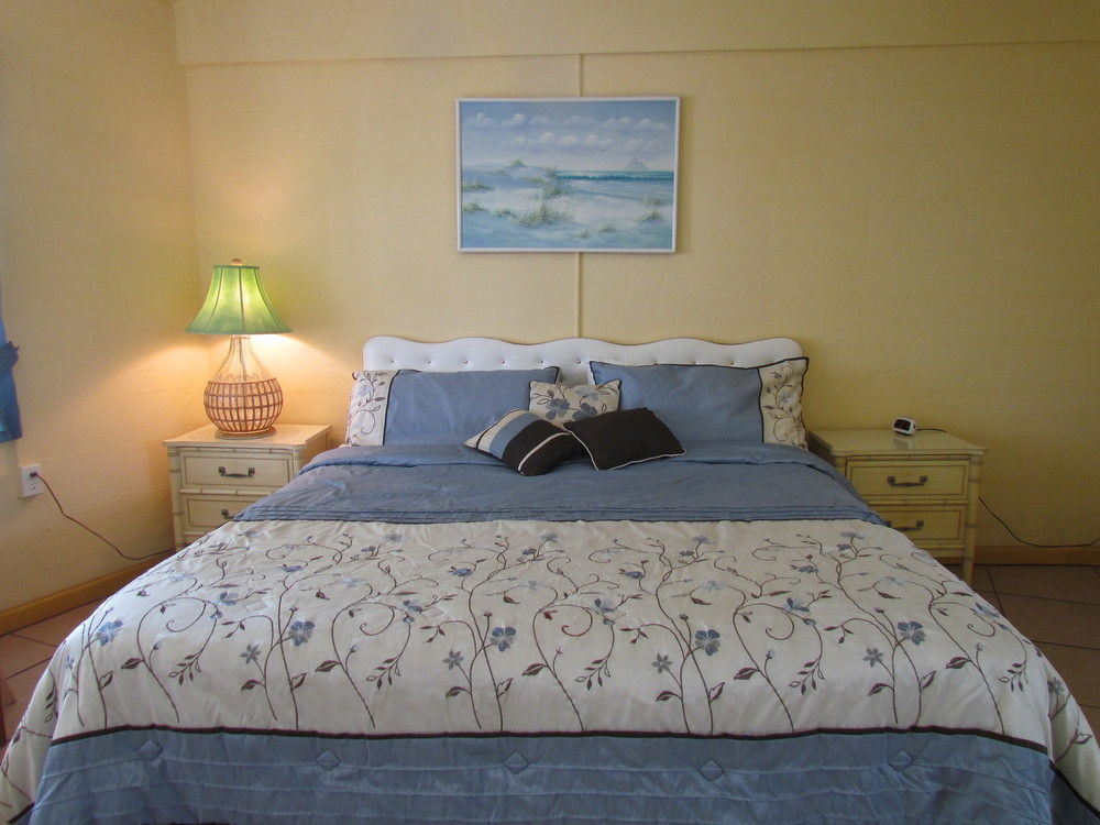 Pelican Post - Motel