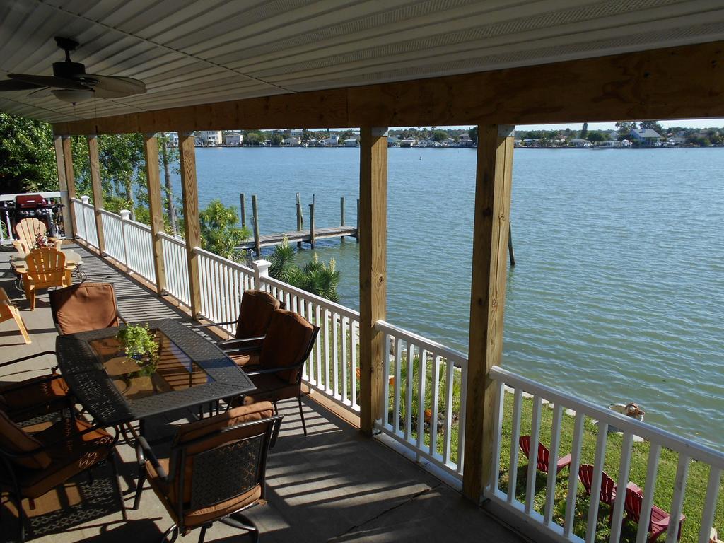 3000 Sq Ft And Bay Apartment