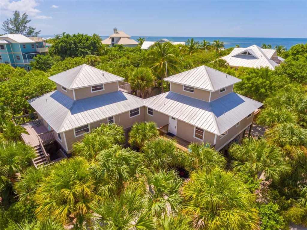 528 - Coral * North Captiva
