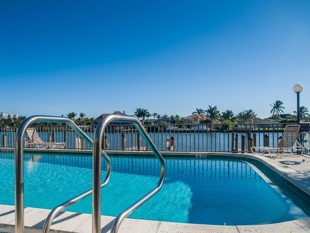 Kings Crown Florida Apartment