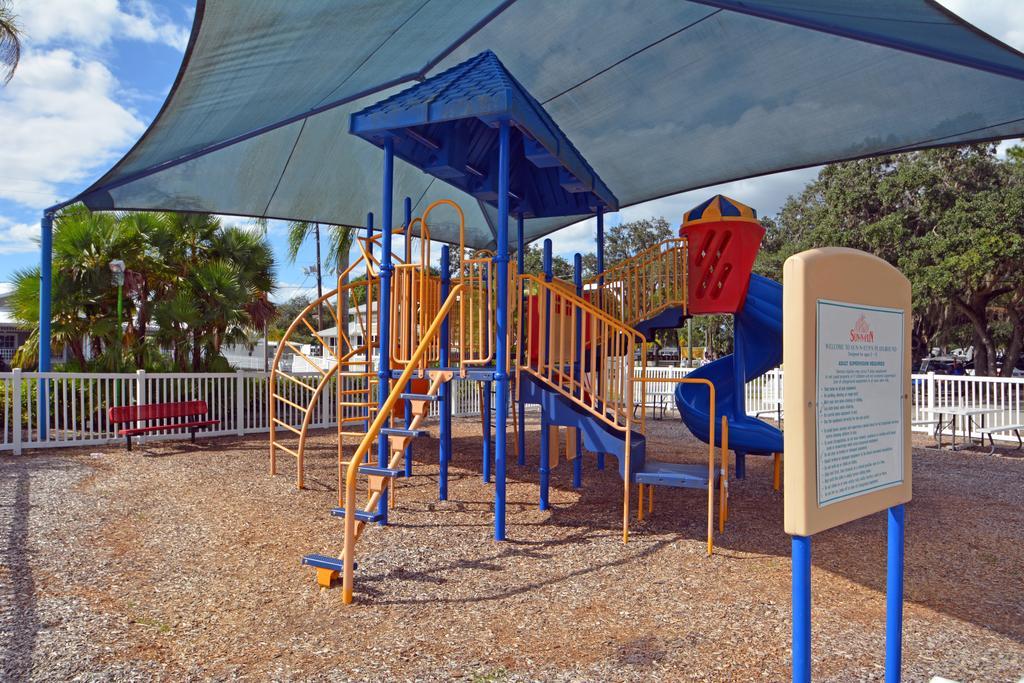 Sun Outdoors Sarasota North Sarasota