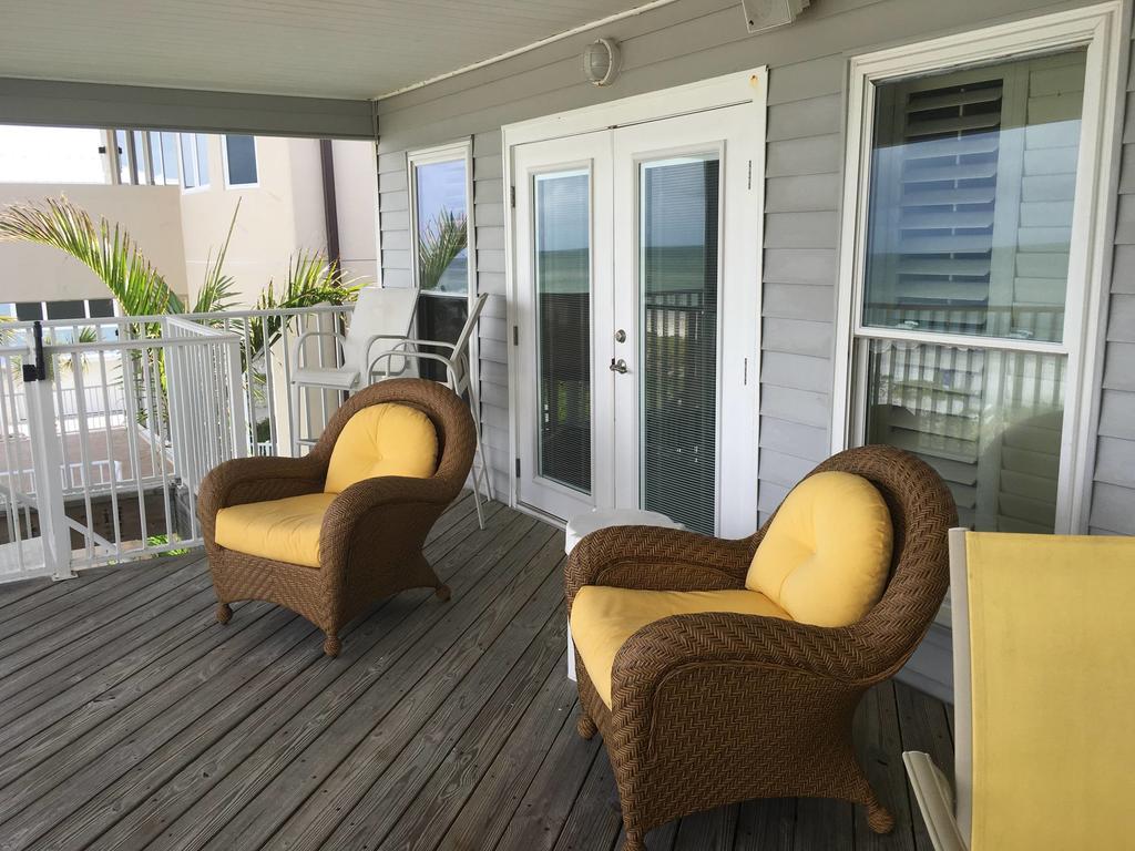 Apartment Joyce's Beachfront 2 *