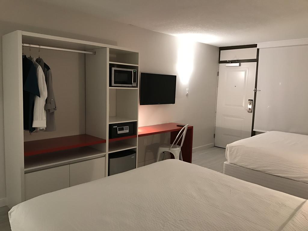 Greenpoint Hotel 3*