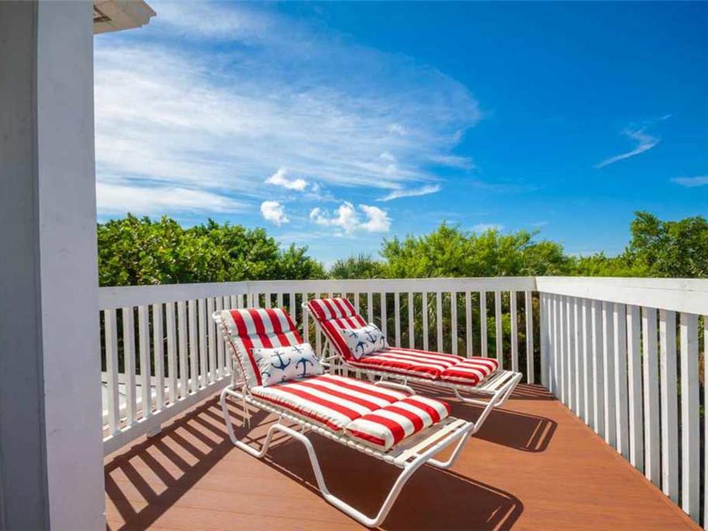 Holiday home 128-conch House