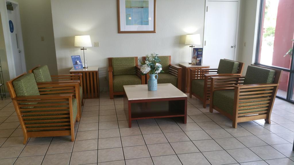 Days By Wyndham Cruiseport West At I-95/524 2*