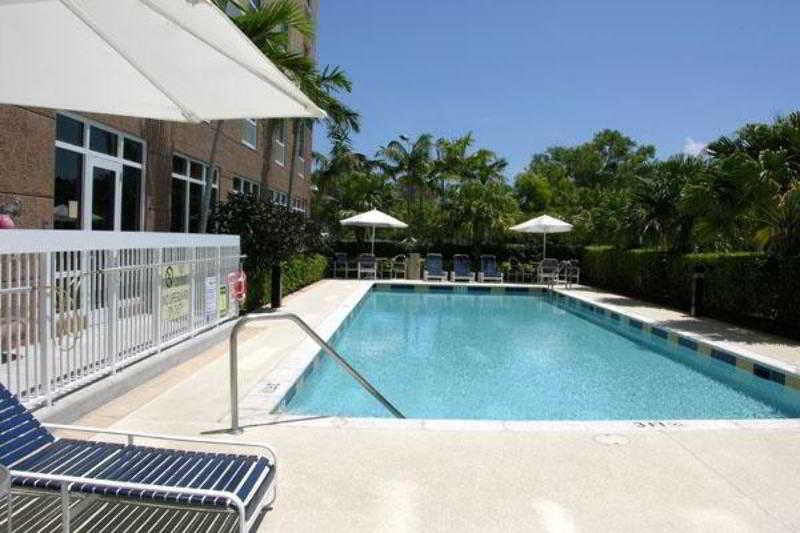 Hotel Hampton Hallandale Beach-aventura 3*