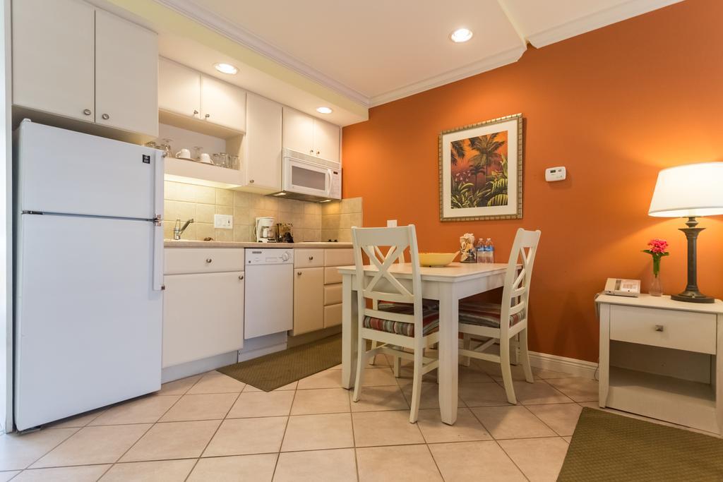 At The Beach-venice Florida Inn